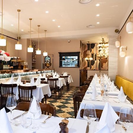 Hotel Chateaubriand Париж Экстерьер фото
