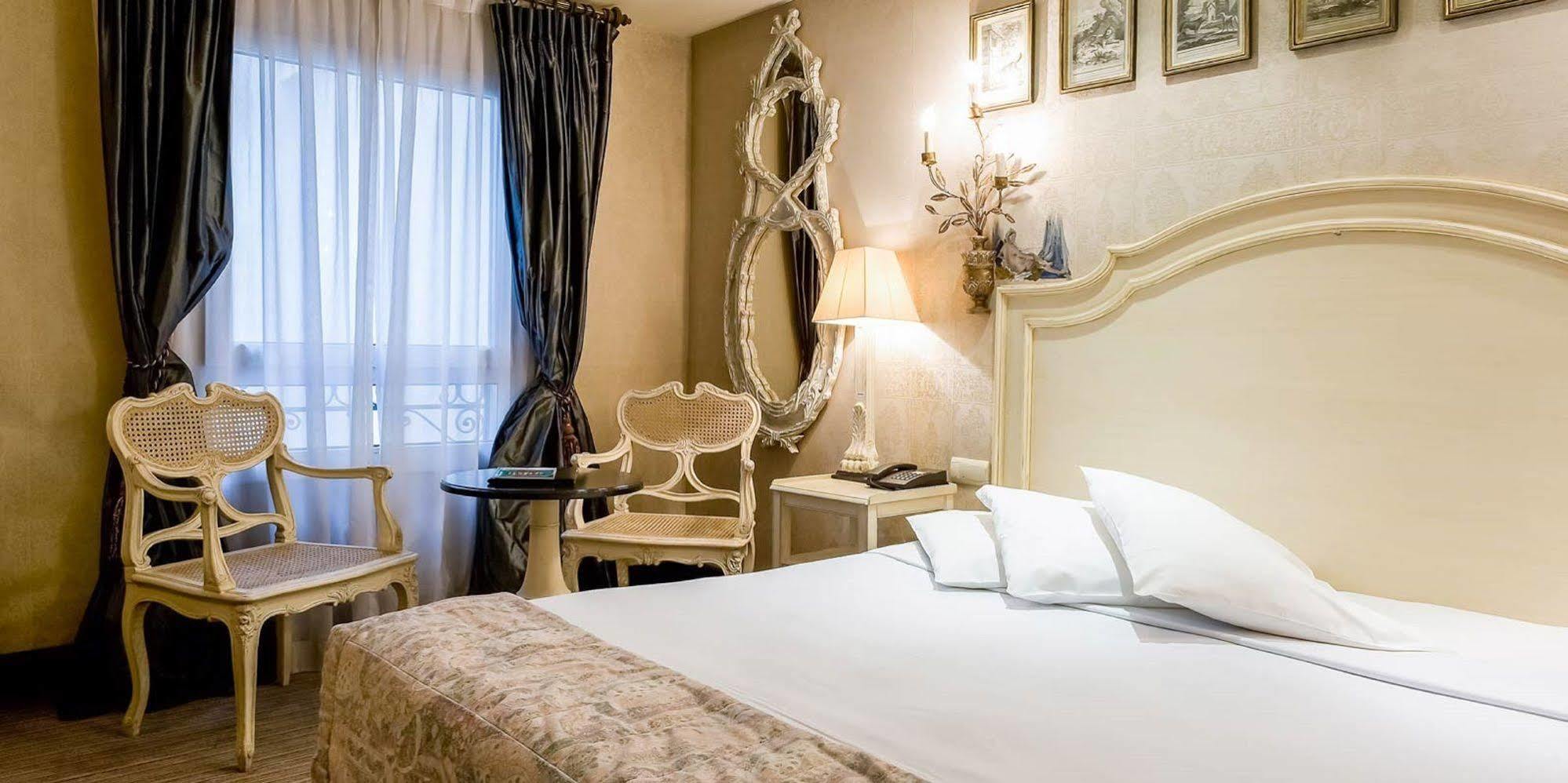 Hotel Chateaubriand Париж Экстерьер фото